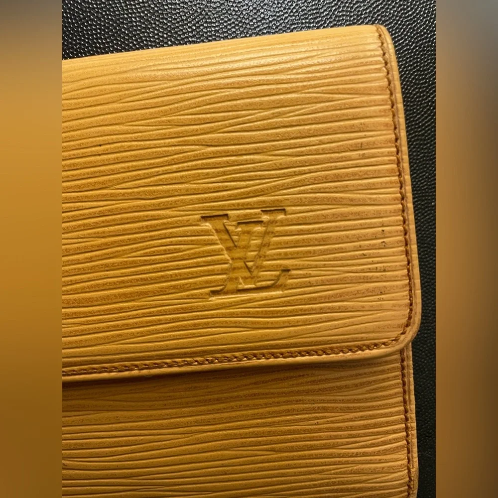 Louis Vuitton Malletier Yellow Epi Porte Tresor International Wallet RARE